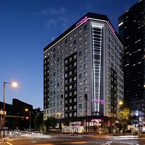 Moxy Shin Umeda Hotel Osaka